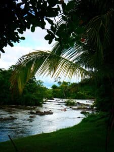 3.7 Kninipaati Around The World Travel