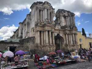 reis_3_dag_02_antigua - guatemala - around the world travel