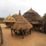 Uganda Karamoja manyatta - rondreis Oeganda Around The World Travel